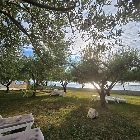 Apartment Olea 1930 - For 2 With Sea View And A Balcony Zaton (Zadar)